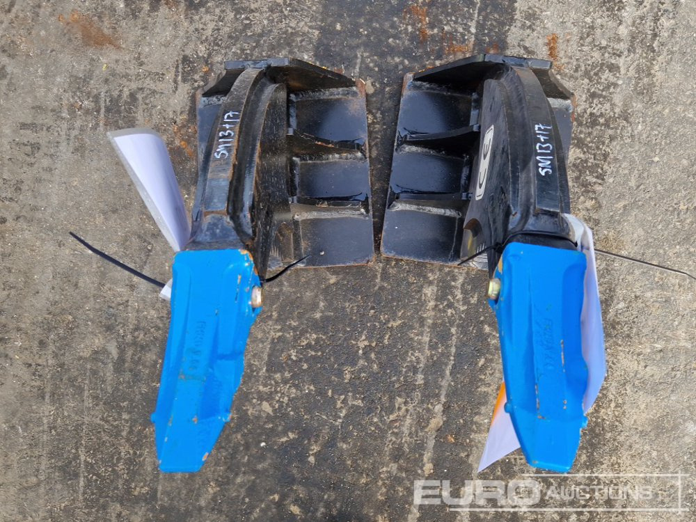 Rippers to suit 2-3Ton Excavators (2 of) - Bucket: picture 5 Rippers to suit 2-3Ton Excavators (2 of) - Bucket: picture 5