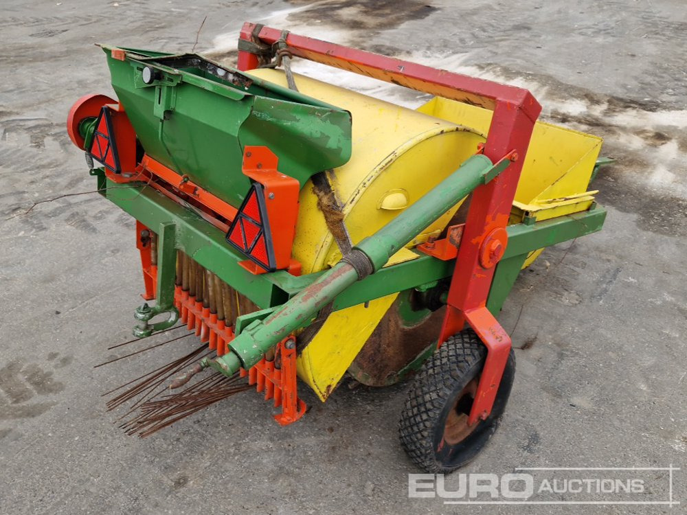 Single Axle Perforator - Construction equipment: picture 3 Single Axle Perforator - Construction equipment: picture 3