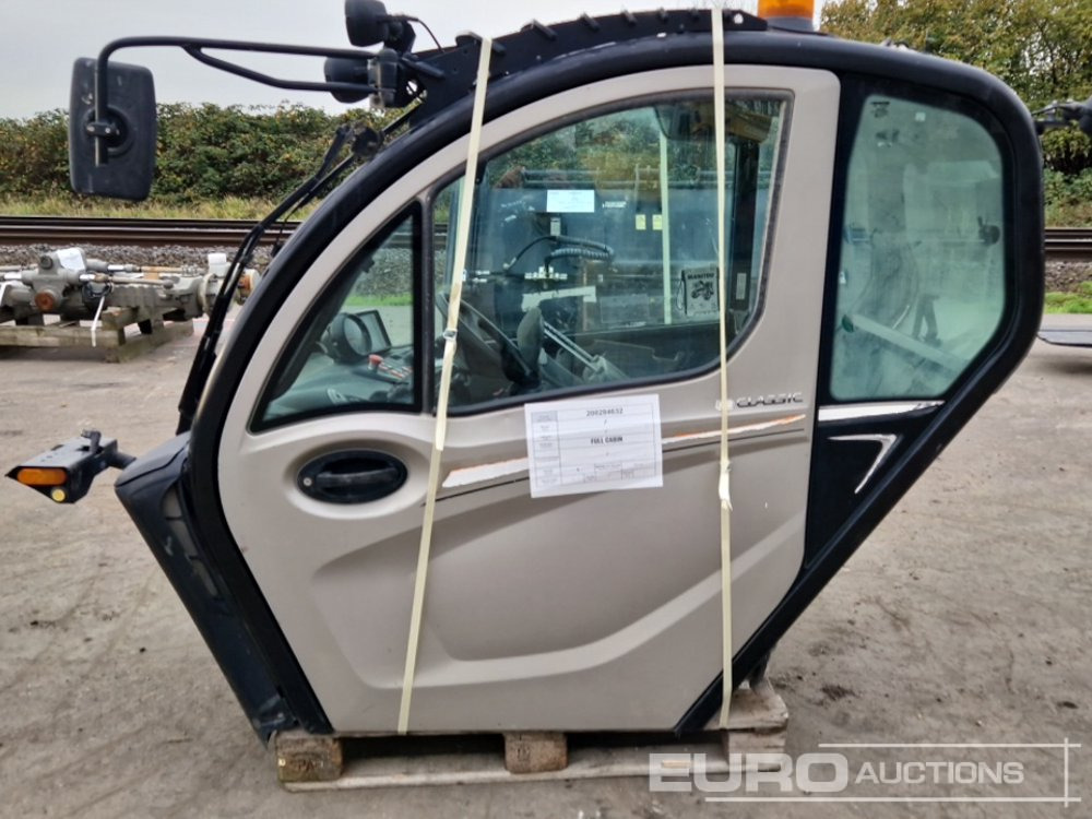 Cabin to suit Manitou MLT630 - Spare parts: picture 5 Cabin to suit Manitou MLT630 - Spare parts: picture 5