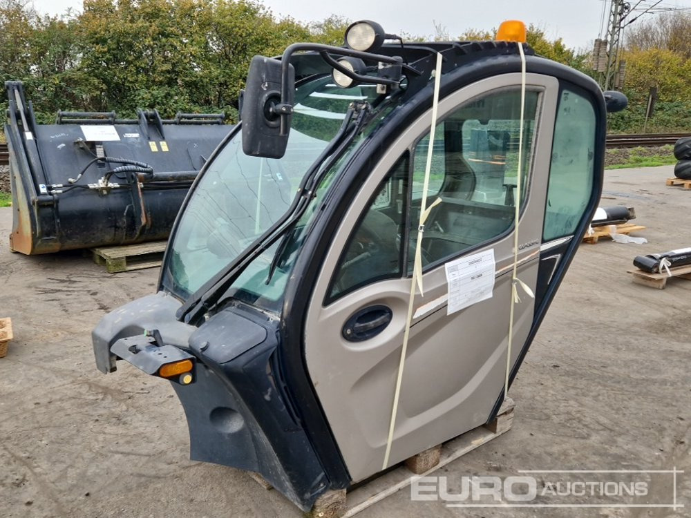 Cabin to suit Manitou MLT630 - Spare parts: picture 1 Cabin to suit Manitou MLT630 - Spare parts: picture 1