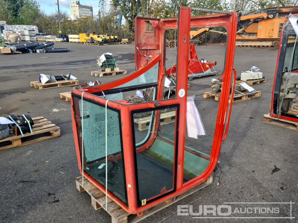 Cabin to suit Volvo ECR25 - Spare parts for Excavator: picture 2 Cabin to suit Volvo ECR25 - Spare parts for Excavator: picture 2