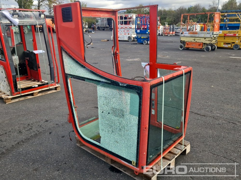 Cabin to suit Volvo ECR25 - Spare parts for Excavator: picture 1 Cabin to suit Volvo ECR25 - Spare parts for Excavator: picture 1