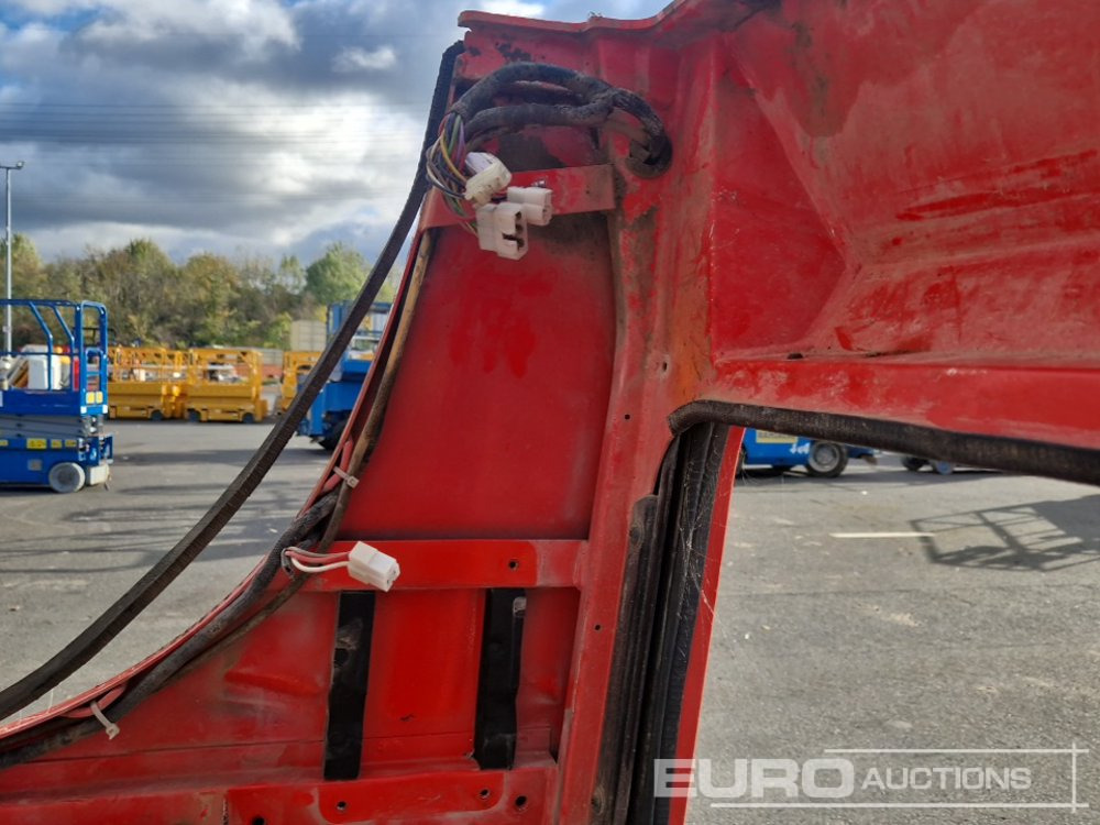 Spare parts for Excavator Cabin to suit Yanmar VIO20-4: picture 7