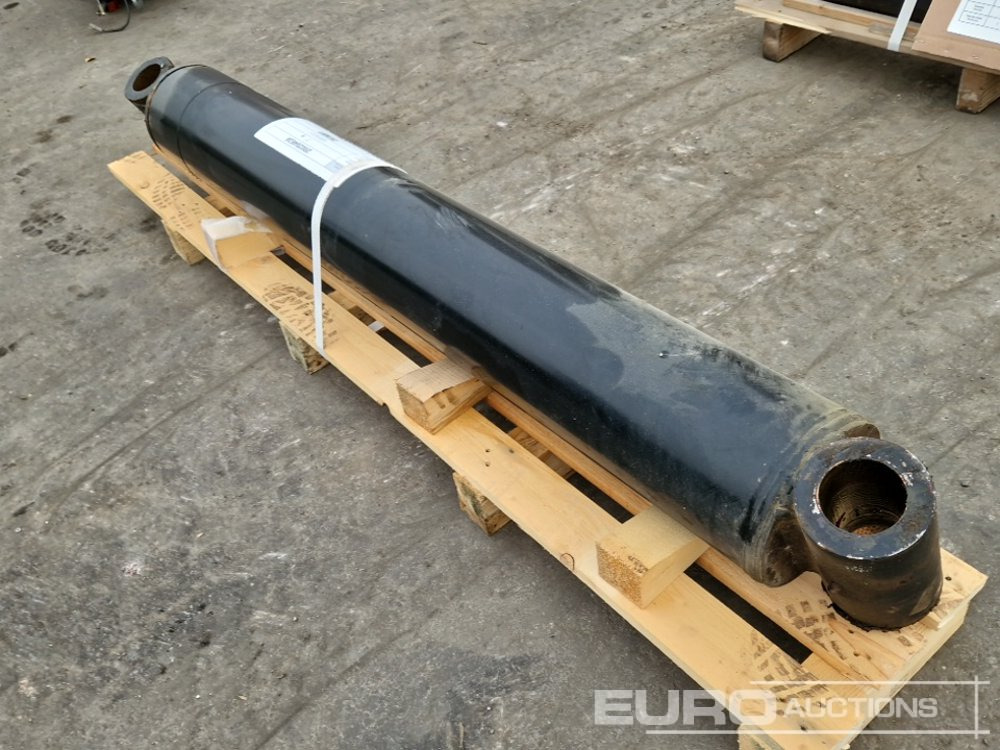 Cylinder to suit Manitou MRT2150/2550 - Spare parts: picture 3 Cylinder to suit Manitou MRT2150/2550 - Spare parts: picture 3