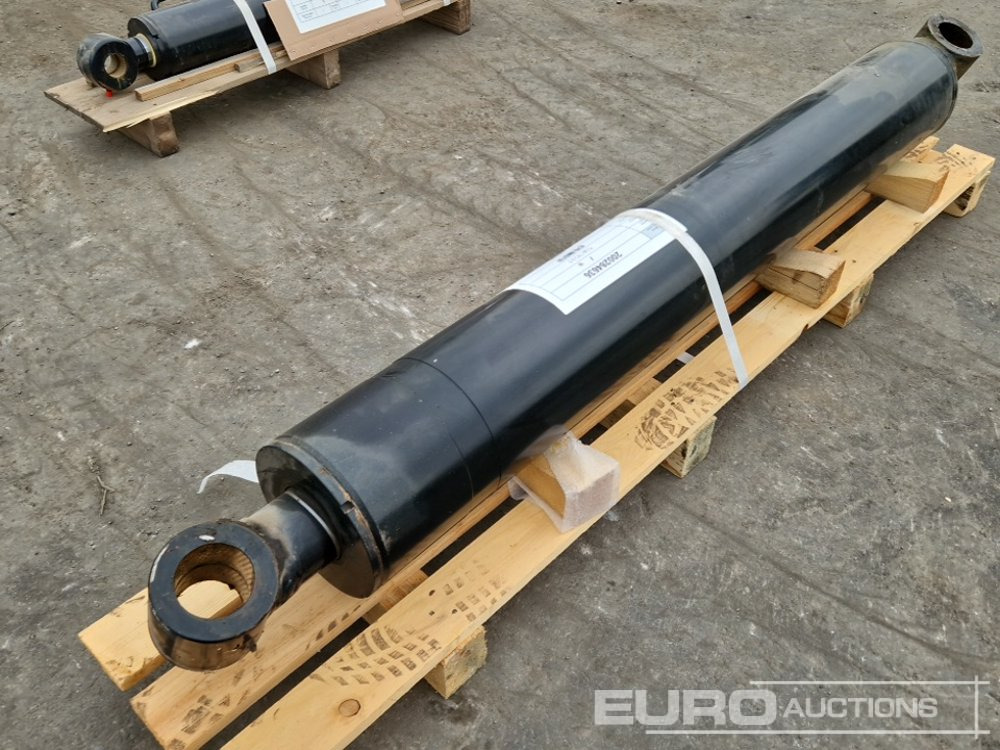 Cylinder to suit Manitou MRT2150/2550 - Spare parts: picture 2 Cylinder to suit Manitou MRT2150/2550 - Spare parts: picture 2