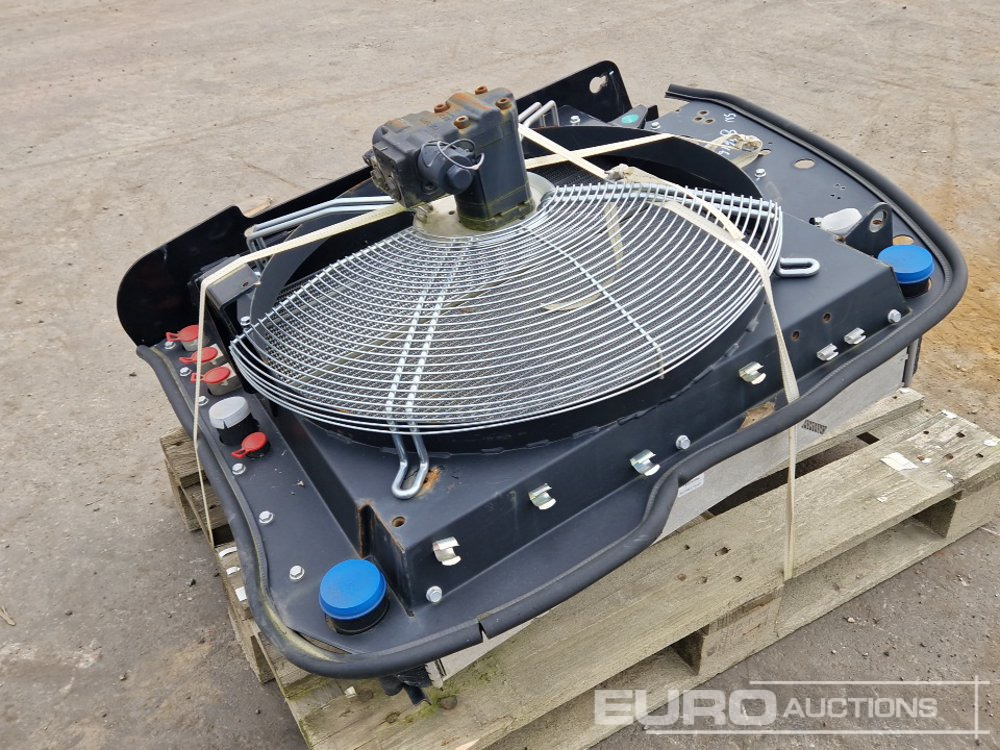 Radiator to suit Manitou MLT841/1041 - Spare parts: picture 2 Radiator to suit Manitou MLT841/1041 - Spare parts: picture 2