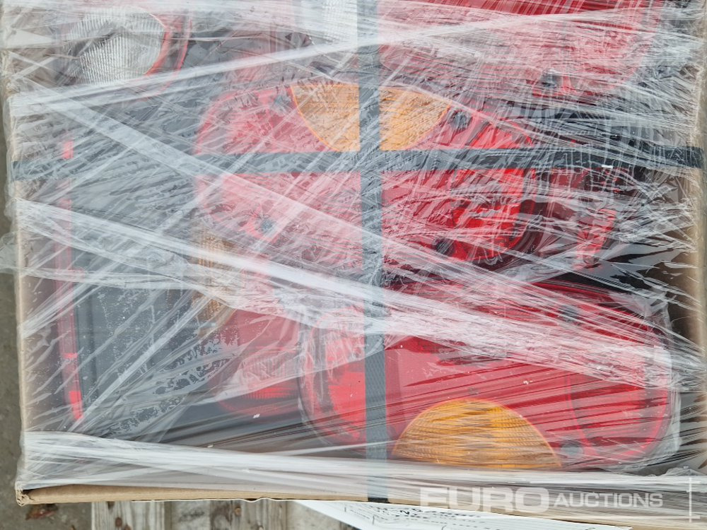 Right + Left Rear Lights to suit Manitou MLT (20 of) - Spare parts: picture 4 Right + Left Rear Lights to suit Manitou MLT (20 of) - Spare parts: picture 4