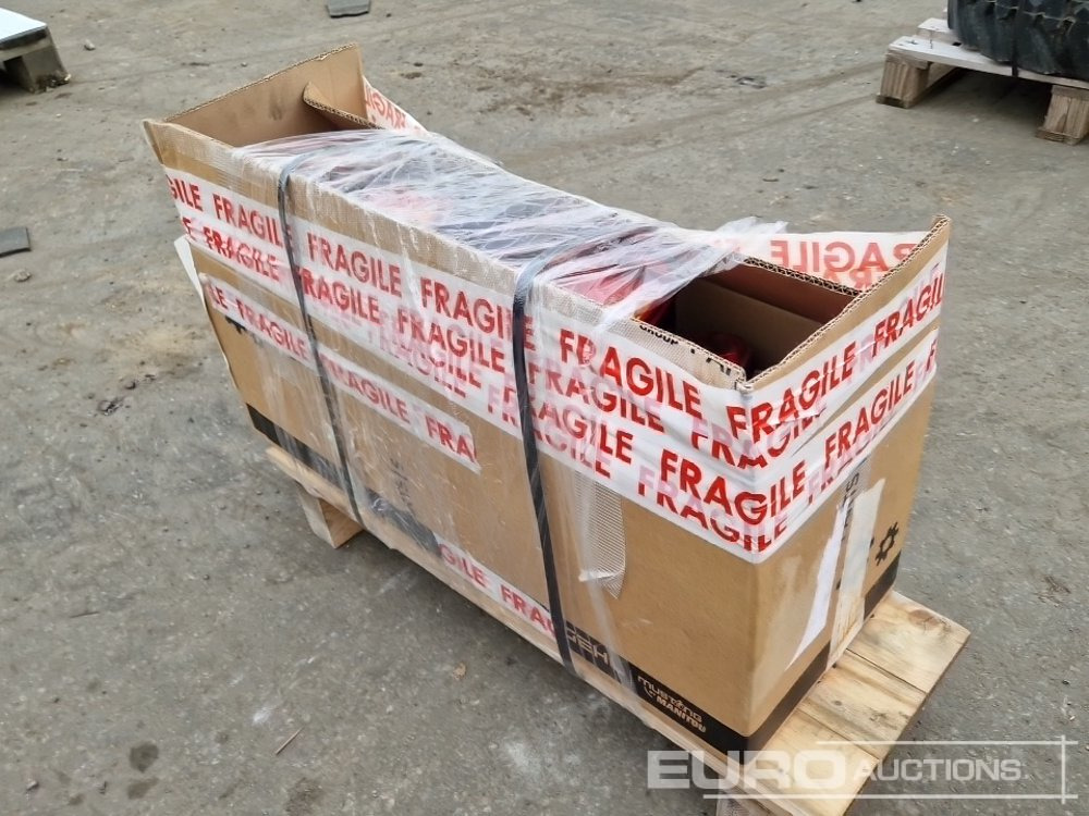 Right + Left Rear Lights to suit Manitou MLT (20 of) - Spare parts: picture 2 Right + Left Rear Lights to suit Manitou MLT (20 of) - Spare parts: picture 2