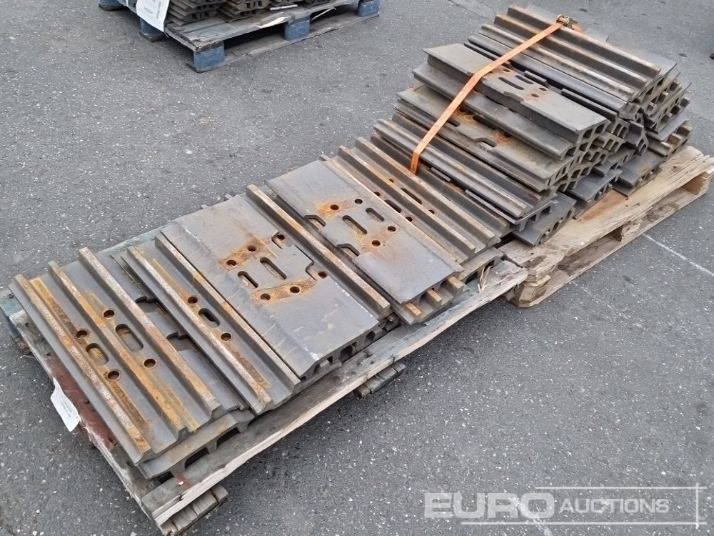 Track Plates to suit Volvo - Spare parts for Excavator: picture 1 Track Plates to suit Volvo - Spare parts for Excavator: picture 1