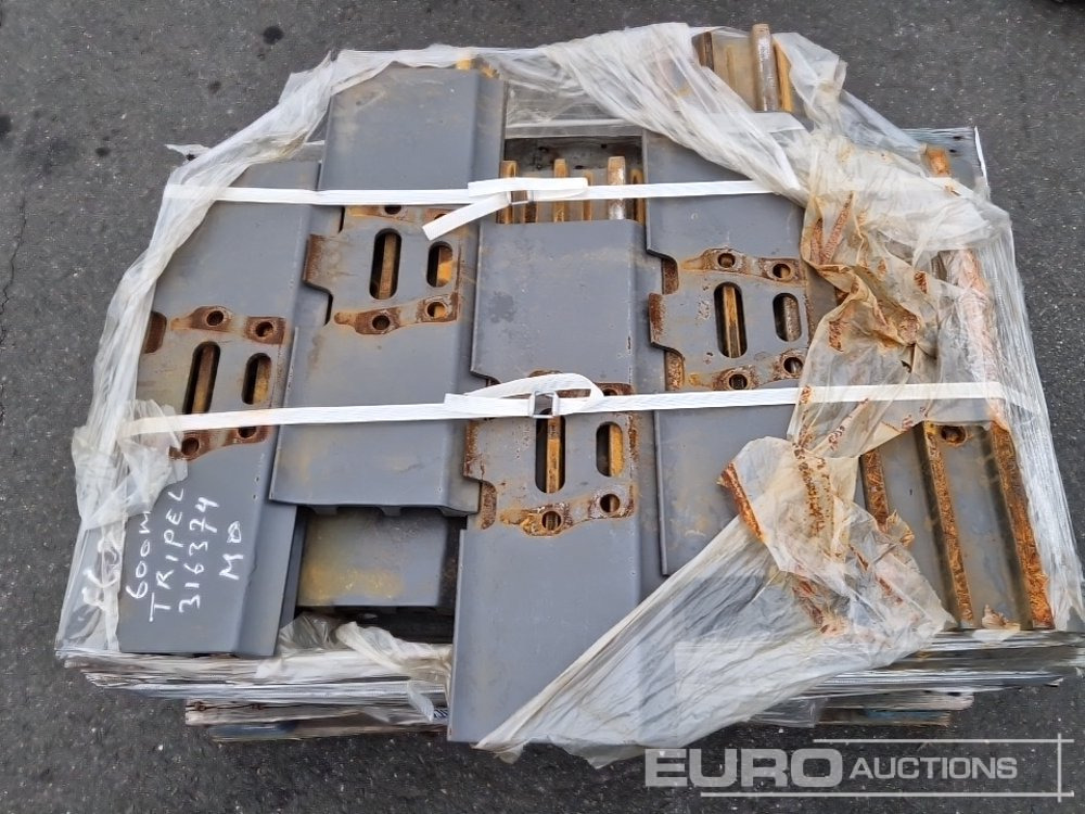 Track Plates to suit Volvo - Spare parts for Excavator: picture 5 Track Plates to suit Volvo - Spare parts for Excavator: picture 5