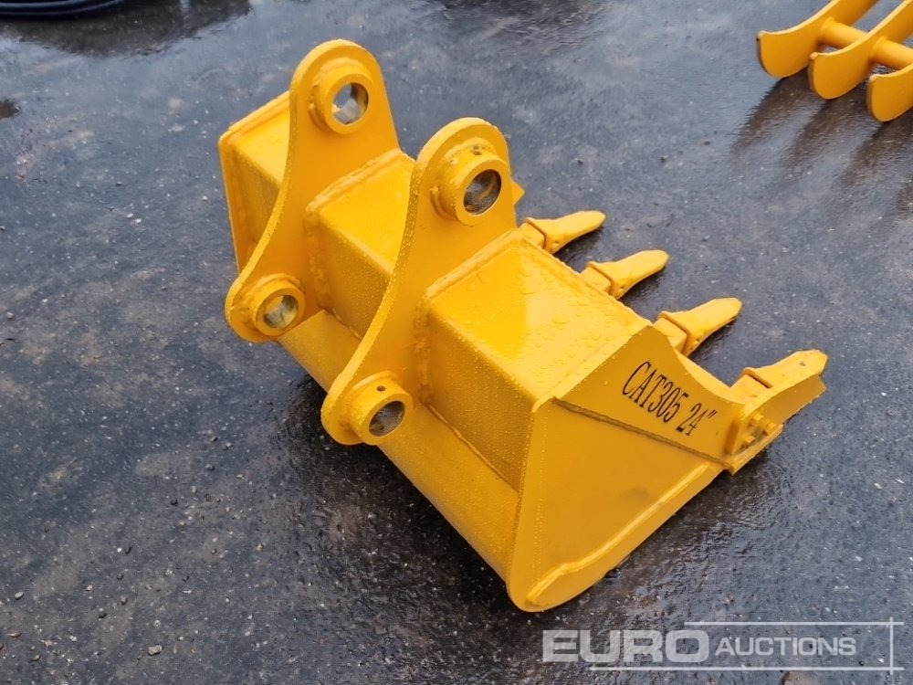 Unused 2025 GIYI 24" Digging Bucket to suit CAT 305 Excavator - Bucket: picture 3 Unused 2025 GIYI 24" Digging Bucket to suit CAT 305 Excavator - Bucket: picture 3