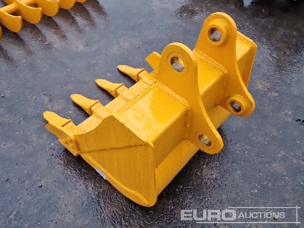 Unused 2025 GIYI 24" Digging Bucket to suit CAT 305 Excavator - Bucket: picture 2 Unused 2025 GIYI 24" Digging Bucket to suit CAT 305 Excavator - Bucket: picture 2