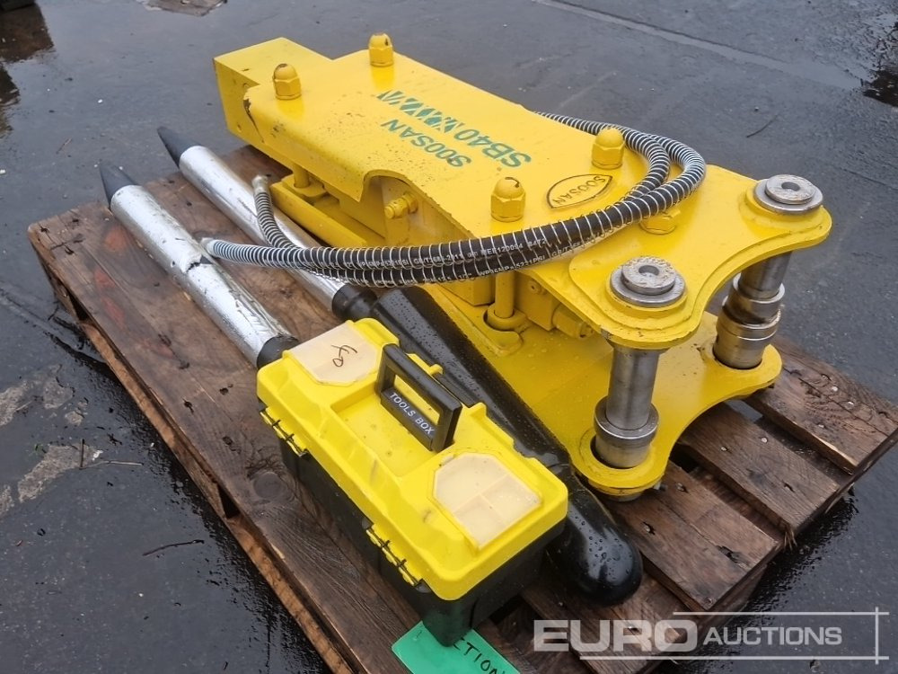 Unused 2025 Soosan SB40 - Hydraulic hammer: picture 3 Unused 2025 Soosan SB40 - Hydraulic hammer: picture 3