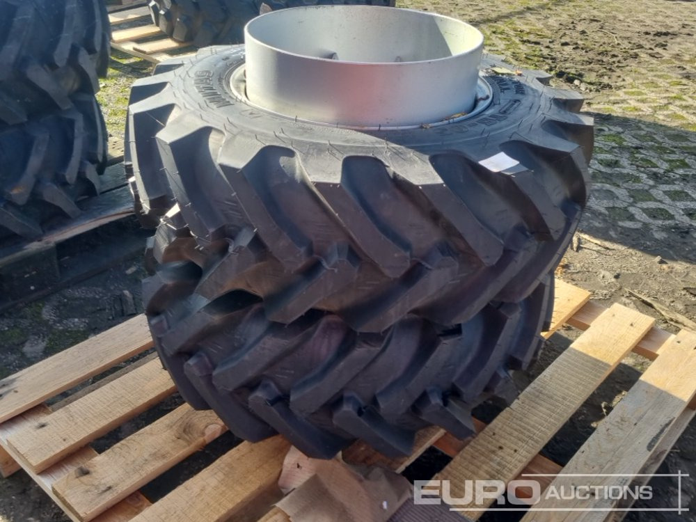 Unused Mitas 10.0/75-15.3 Tyre & Rim (2 of) - Tire: picture 2 Unused Mitas 10.0/75-15.3 Tyre & Rim (2 of) - Tire: picture 2