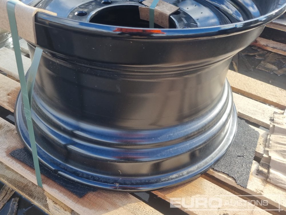 Unused Wacker Neuson Rim - Tire: picture 5 Unused Wacker Neuson Rim - Tire: picture 5