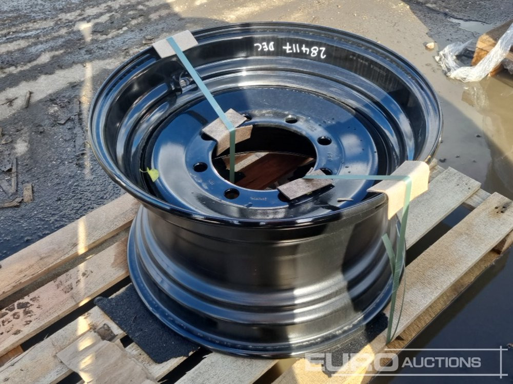 Unused Wacker Neuson Rim - Tire: picture 1 Unused Wacker Neuson Rim - Tire: picture 1