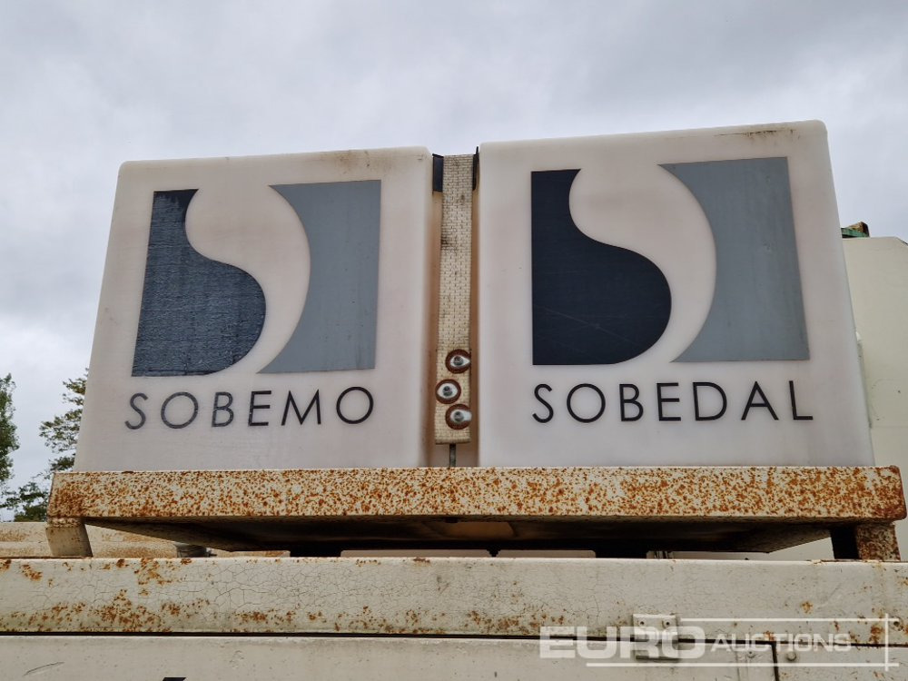 Concrete mixer truck Volvo 290: picture 24