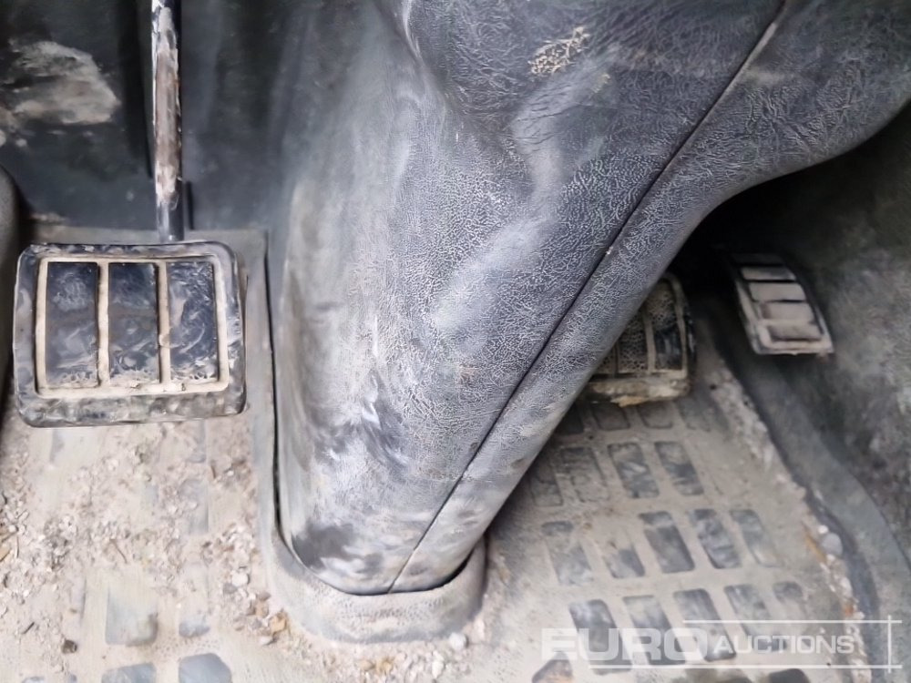 Concrete mixer truck Volvo 290: picture 43