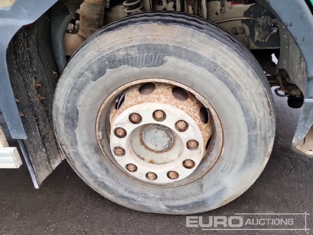 Concrete mixer truck Volvo 290: picture 9