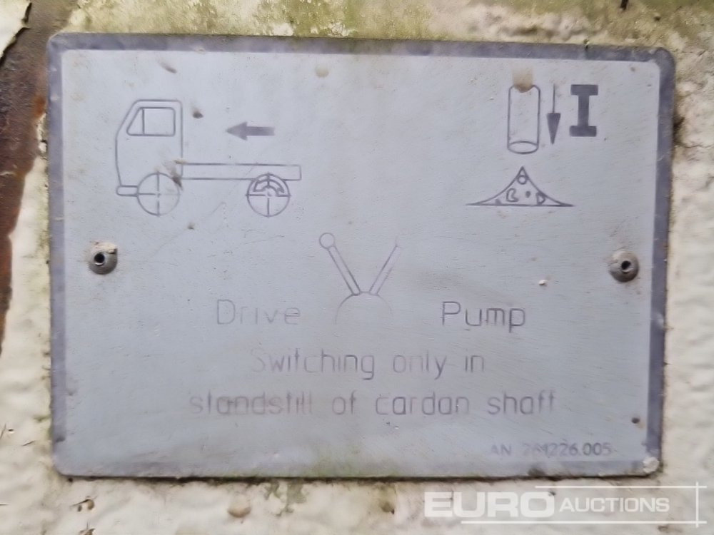 Concrete mixer truck Volvo 290: picture 37