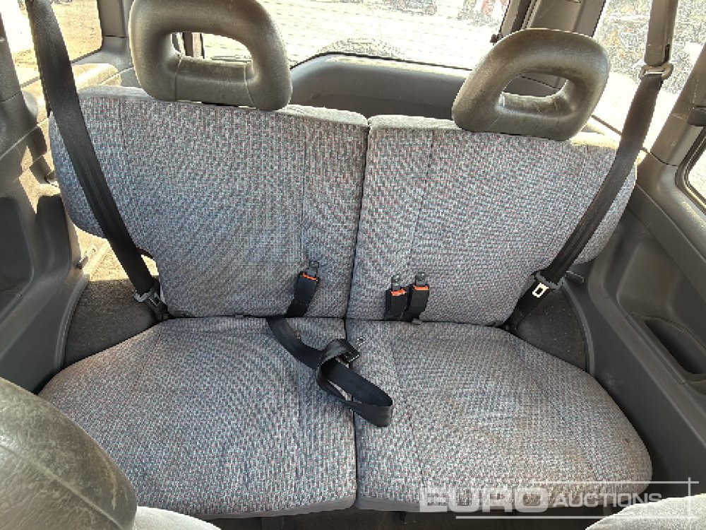 SUV 1995 Nissan Terrano II: picture 20
