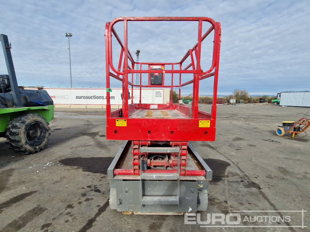 2011 Haulotte COMPAC10 - Aerial platform: picture 4 2011 Haulotte COMPAC10 - Aerial platform: picture 4