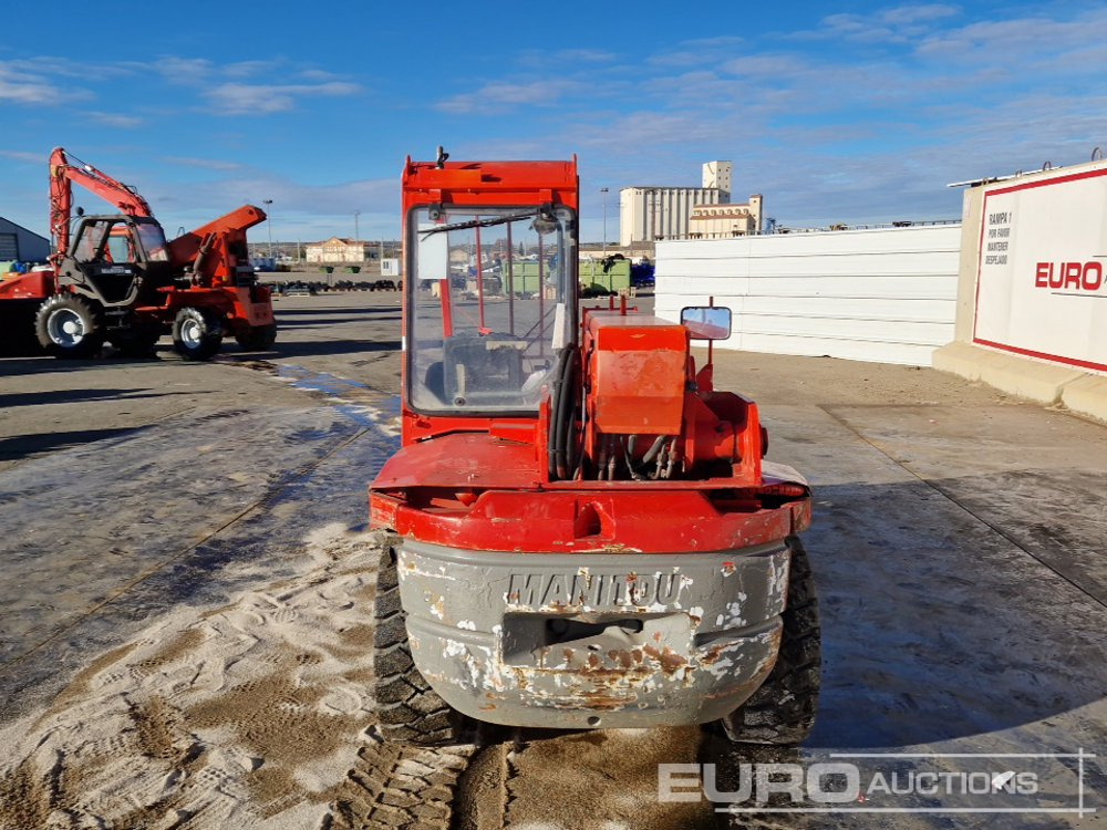 2012 Manitou BT420 - Telescopic handler: picture 4 2012 Manitou BT420 - Telescopic handler: picture 4