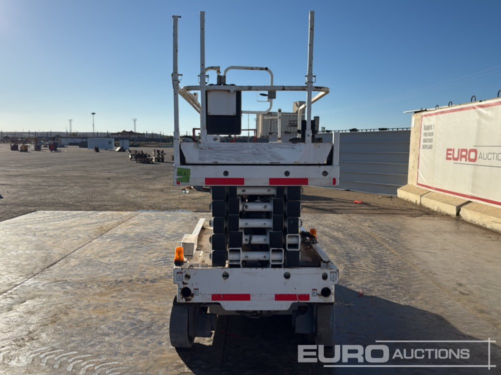 2015 Haulotte Compact 14 - Scissor lift: picture 4 2015 Haulotte Compact 14 - Scissor lift: picture 4