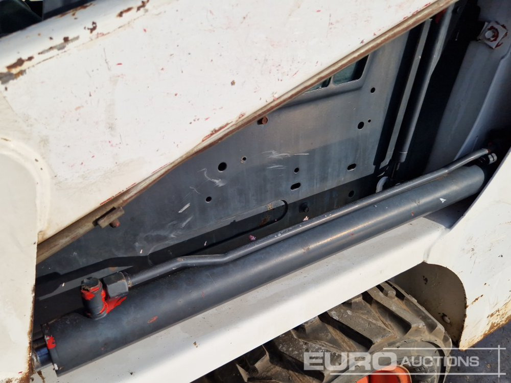 Skid steer loader Bobcat 553: picture 22