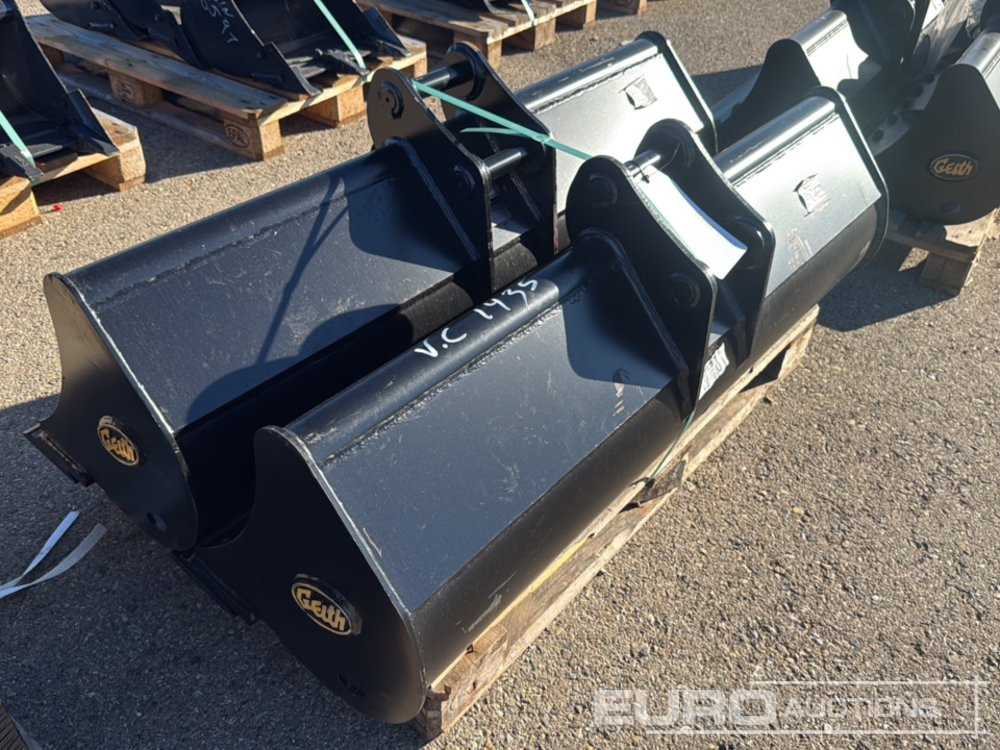 Geith Bucket G04R-1400-4588 to Suit MCR922 (S/Ns 1163051, 1163052) (2 of) - Bucket: picture 3 Geith Bucket G04R-1400-4588 to Suit MCR922 (S/Ns 1163051, 1163052) (2 of) - Bucket: picture 3