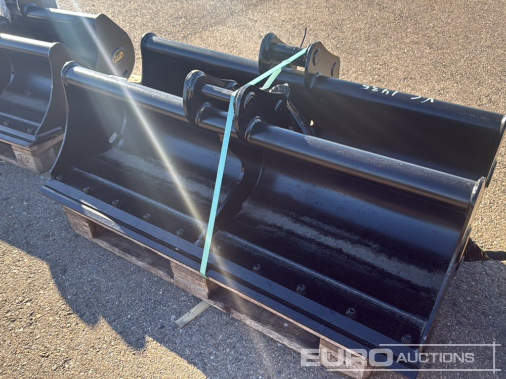 Geith Bucket G04R-1400-4588 to Suit MCR922 (S/Ns 1163051, 1163052) (2 of) - Bucket: picture 2 Geith Bucket G04R-1400-4588 to Suit MCR922 (S/Ns 1163051, 1163052) (2 of) - Bucket: picture 2