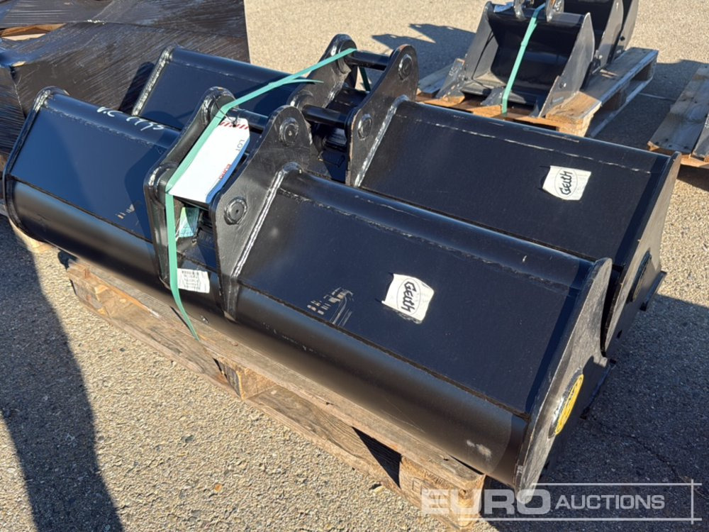 Geith Bucket G04R-1400-4588 to Suit MCR922 (S/Ns 1163051, 1163052) (2 of) - Bucket: picture 4 Geith Bucket G04R-1400-4588 to Suit MCR922 (S/Ns 1163051, 1163052) (2 of) - Bucket: picture 4