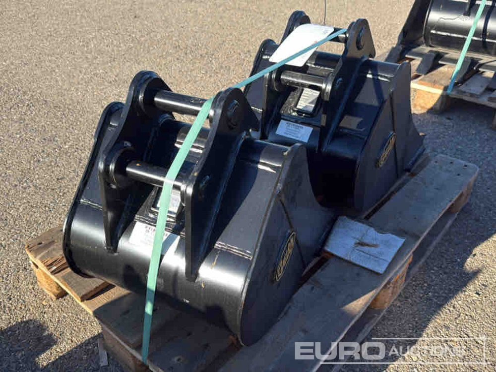 Geith Bucket H03-0450-11404 to Suit MCR1009 (S/Ns 1175041, 1175042) (2 of) - Bucket: picture 4 Geith Bucket H03-0450-11404 to Suit MCR1009 (S/Ns 1175041, 1175042) (2 of) - Bucket: picture 4