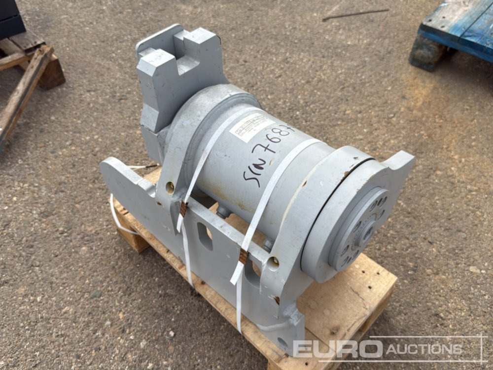Hydraulic Winch - Construction equipment: picture 2 Hydraulic Winch - Construction equipment: picture 2
