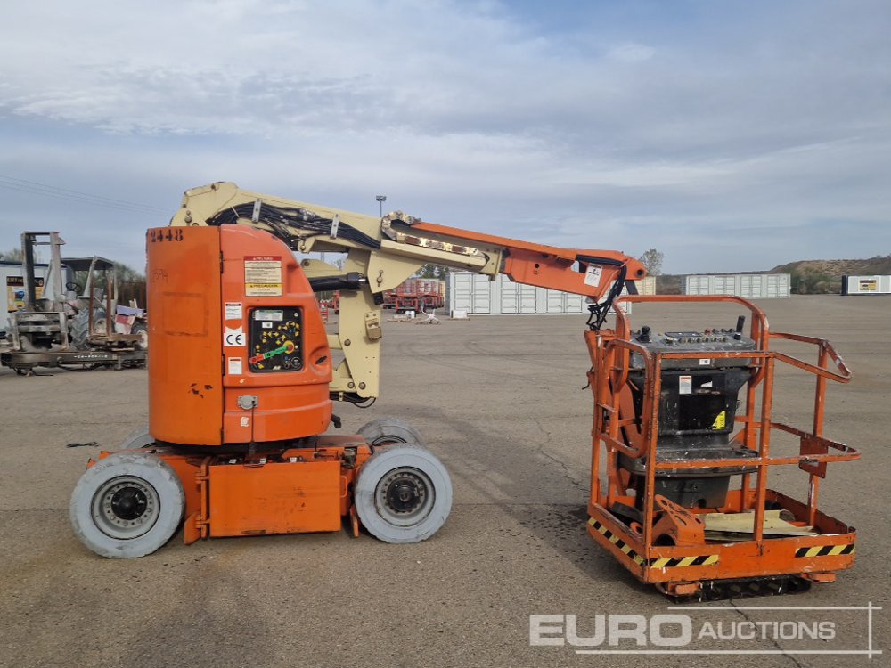 JLG E300AJP - Articulated boom: picture 2 JLG E300AJP - Articulated boom: picture 2