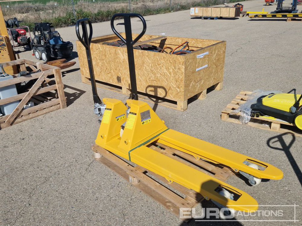 Unused 2024 Manual Pallet Truck (2 of) / Transpaleta Manual - Material handling equipment: picture 3 Unused 2024 Manual Pallet Truck (2 of) / Transpaleta Manual - Material handling equipment: picture 3