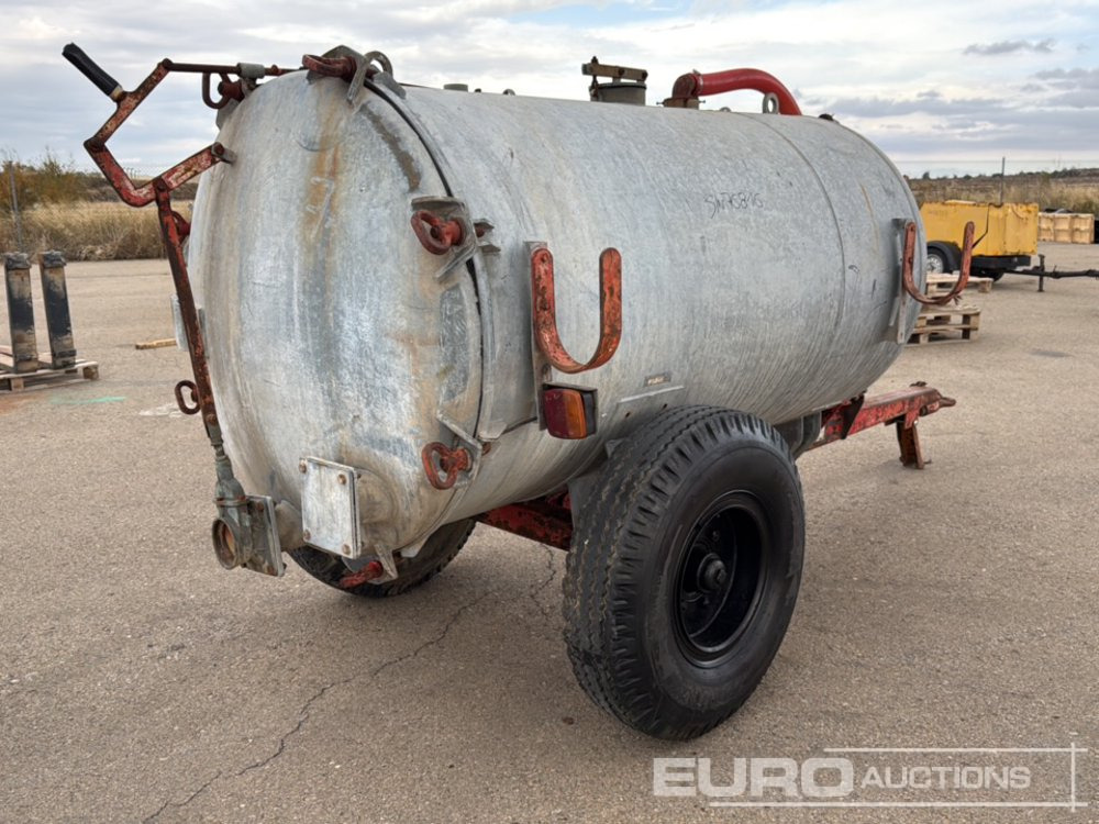Single Axle Sprayer Tank - Construction equipment: picture 1 Single Axle Sprayer Tank - Construction equipment: picture 1