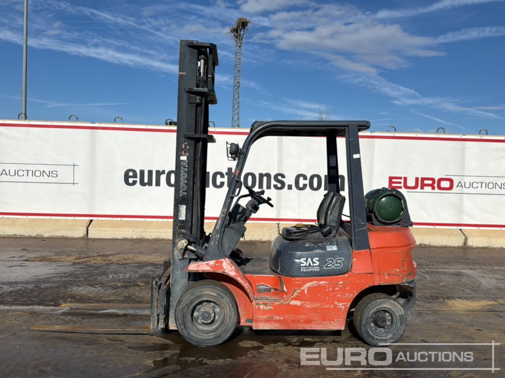 Toyota 427FGF25 - Forklift: picture 2 Toyota 427FGF25 - Forklift: picture 2