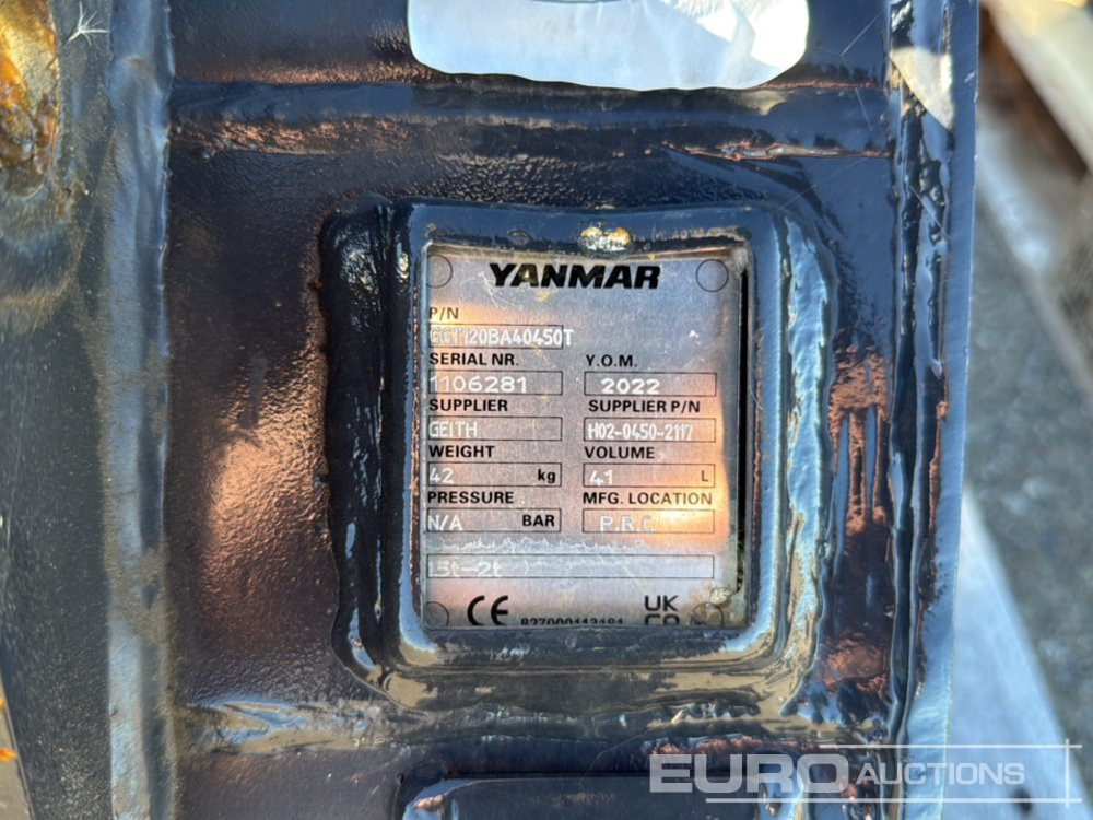 Yanmar Bucket GGT120BA40450T to Suit 1.5-2 Ton Excavator (S/Ns 1106281, 1106276, 1106288) (3 of) - Bucket: picture 5 Yanmar Bucket GGT120BA40450T to Suit 1.5-2 Ton Excavator (S/Ns 1106281, 1106276, 1106288) (3 of) - Bucket: picture 5
