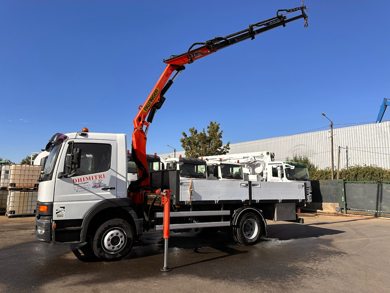 Camion bénne Mercedes Benz MP1 CR-092-BP - Tipper, Crane truck: picture 2 Camion bénne Mercedes Benz MP1 CR-092-BP - Tipper, Crane truck: picture 2