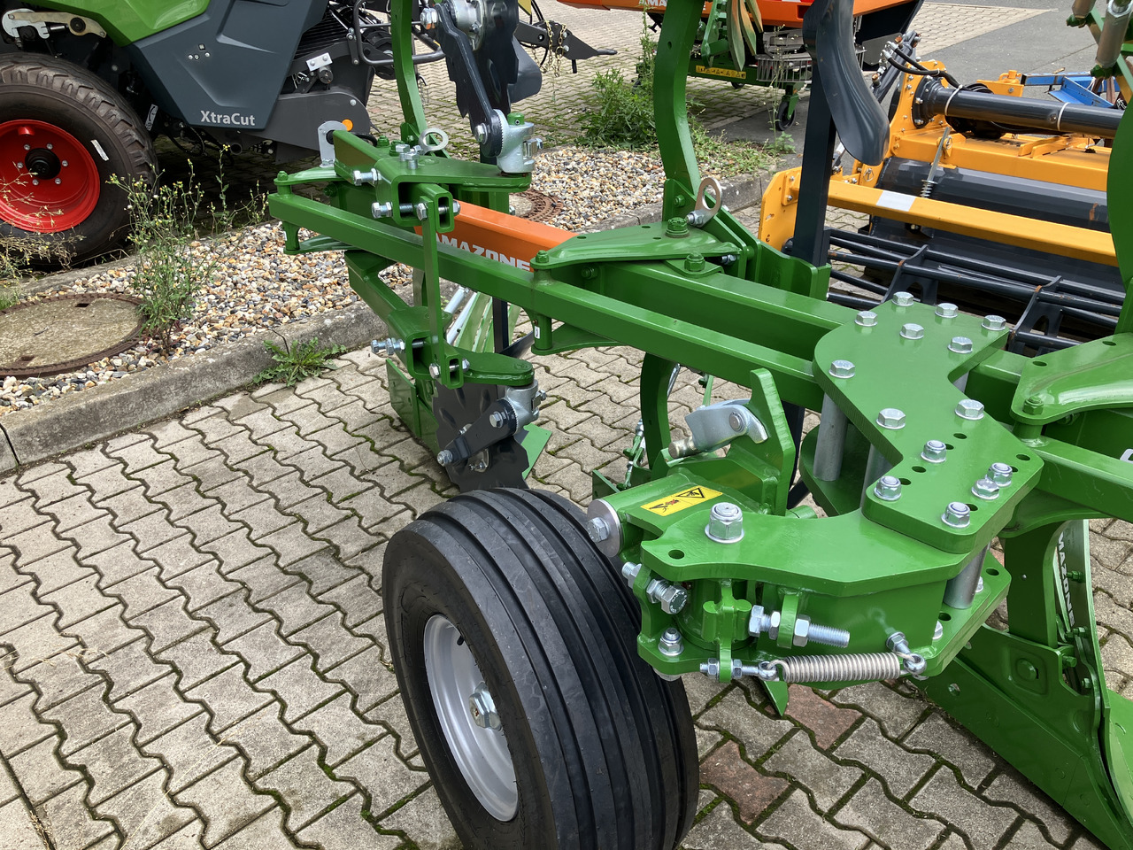 Amazone CAYROS XMS 950 V 5-Schar - Plow: picture 2 Amazone CAYROS XMS 950 V 5-Schar - Plow: picture 2