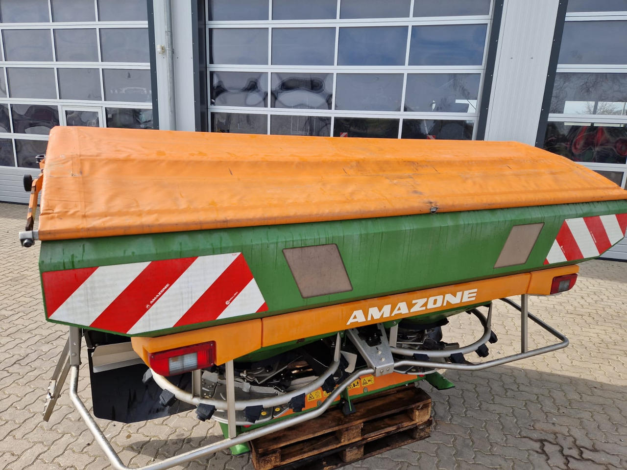 Amazone ZA-TS 2700 Profis Hydro - Fertilizer spreader: picture 4 Amazone ZA-TS 2700 Profis Hydro - Fertilizer spreader: picture 4