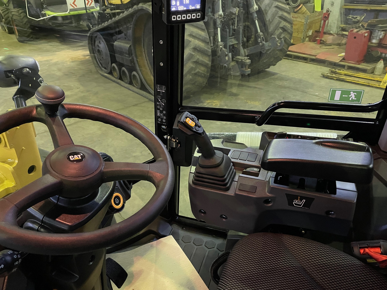 Caterpillar 906 - Wheel loader: picture 2 Caterpillar 906 - Wheel loader: picture 2