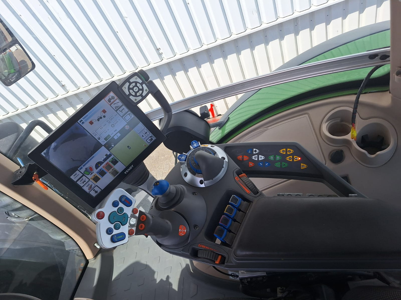 Fendt 1042 Vario S4 ProfiPlus - Farm tractor: picture 5 Fendt 1042 Vario S4 ProfiPlus - Farm tractor: picture 5