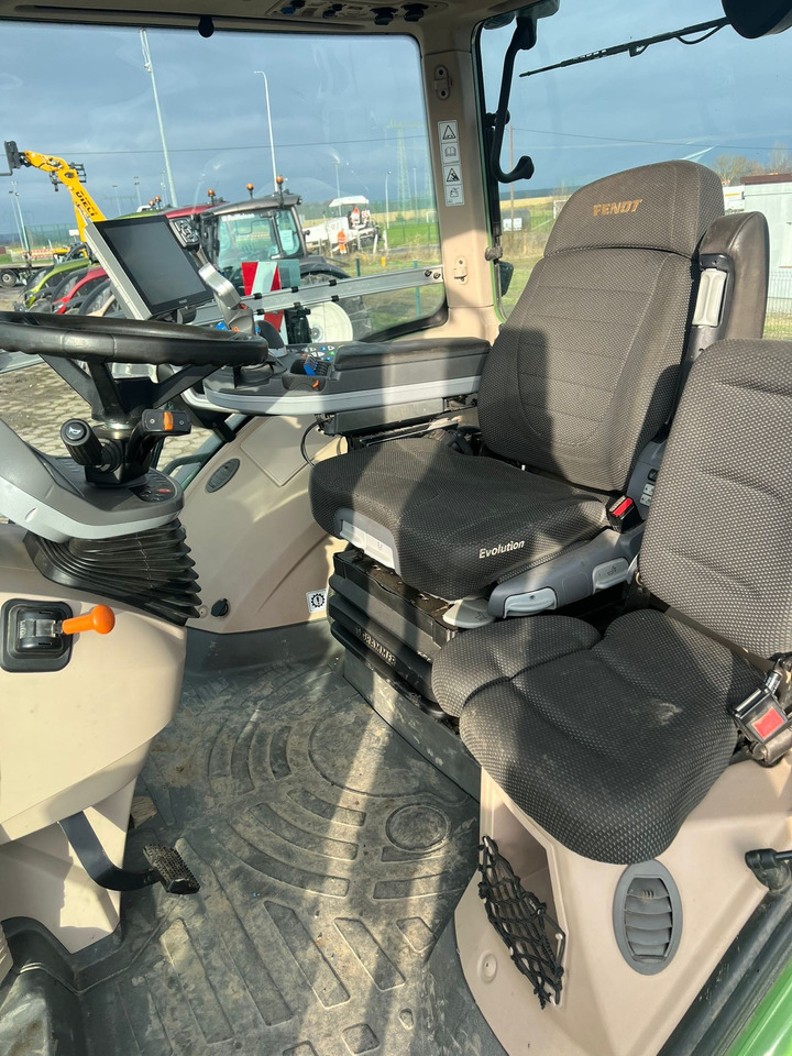 Fendt 1046 Vario Gen2 ProfiPlus - Farm tractor: picture 2 Fendt 1046 Vario Gen2 ProfiPlus - Farm tractor: picture 2