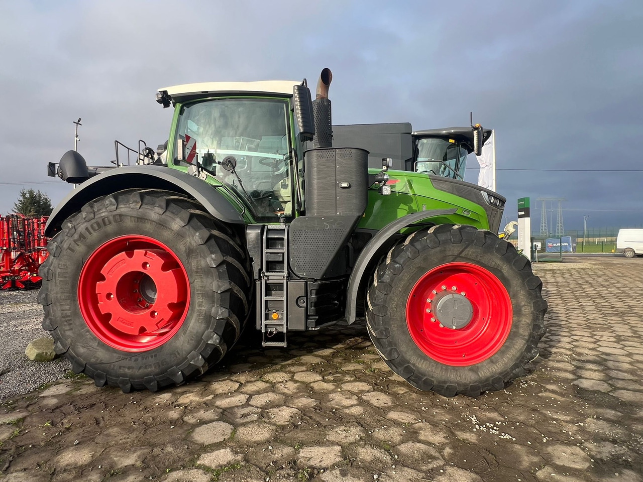 Fendt 1046 Vario Gen2 ProfiPlus - Farm tractor: picture 5 Fendt 1046 Vario Gen2 ProfiPlus - Farm tractor: picture 5
