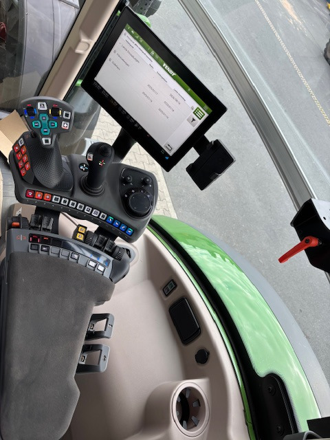 Fendt 618 Vario Power Setting2 - Farm tractor: picture 3 Fendt 618 Vario Power Setting2 - Farm tractor: picture 3