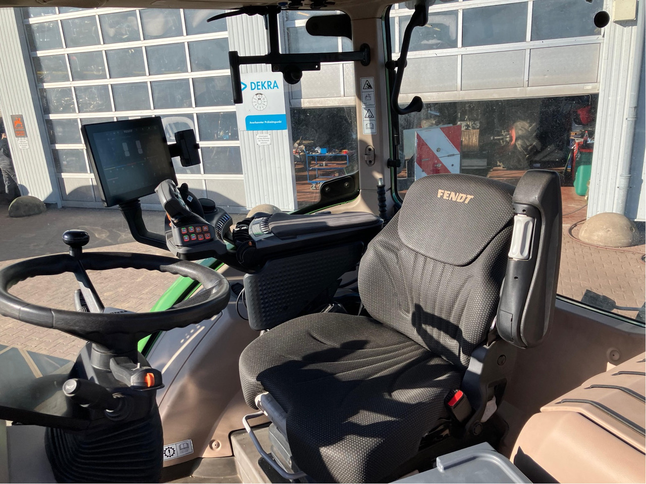 Fendt 718 Vario Gen6 ProfiPlus - Farm tractor: picture 3 Fendt 718 Vario Gen6 ProfiPlus - Farm tractor: picture 3