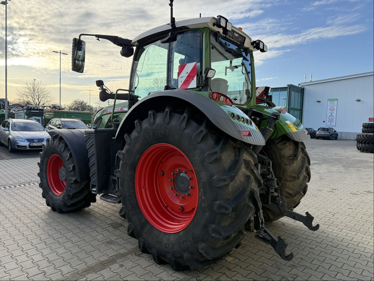 Farm tractor Fendt 724 Vario Gen6 ProfiPlus: picture 11