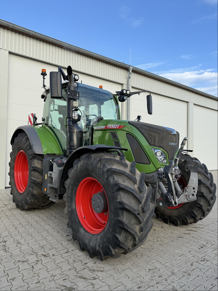 Farm tractor Fendt 724 Vario Gen6 ProfiPlus: picture 14